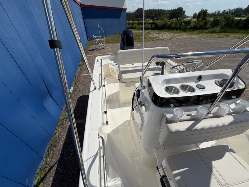 Slide: The Image of Boston Whaler 150 Montauk 2027 - 20