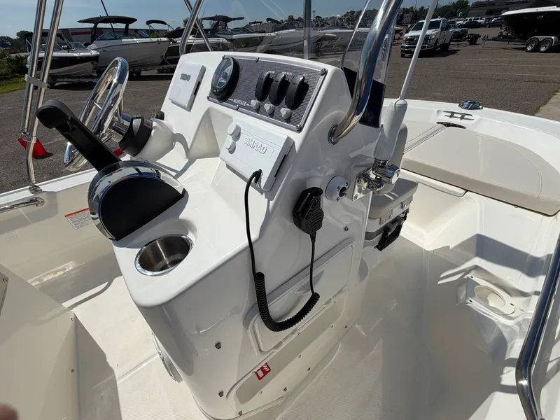 Slide: The Image of Boston Whaler 150 Montauk 2027 - 21