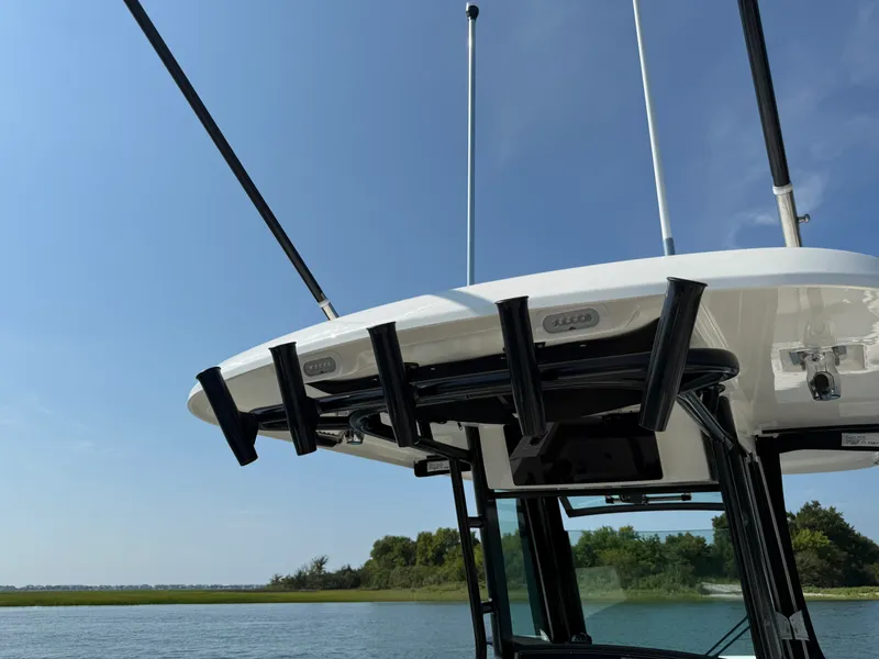 Slide: The Image of Boston Whaler 280 Outrage 2026 - 29