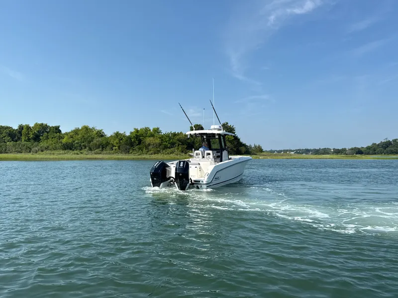 Slide: The Image of Boston Whaler 280 Outrage 2026 - 2