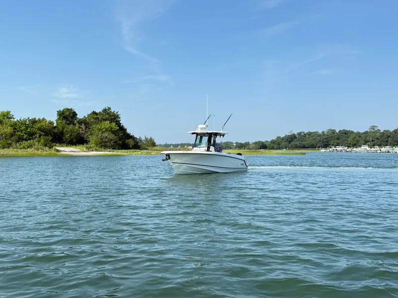 Slide: The Image of Boston Whaler 280 Outrage 2026 - 6