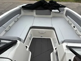 Slide: The Image of Bayliner DX2200 2023 - 8