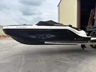 The Image of Bayliner DX2200 2023 - 0