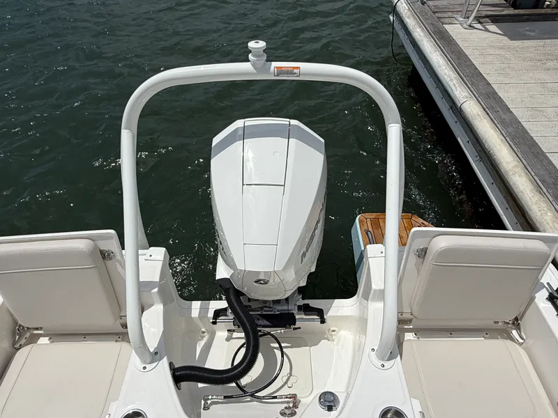 Slide: The Image of Boston Whaler 210 Montauk 2027 - 9