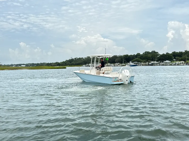 Slide: The Image of Boston Whaler 210 Montauk 2027 - 5