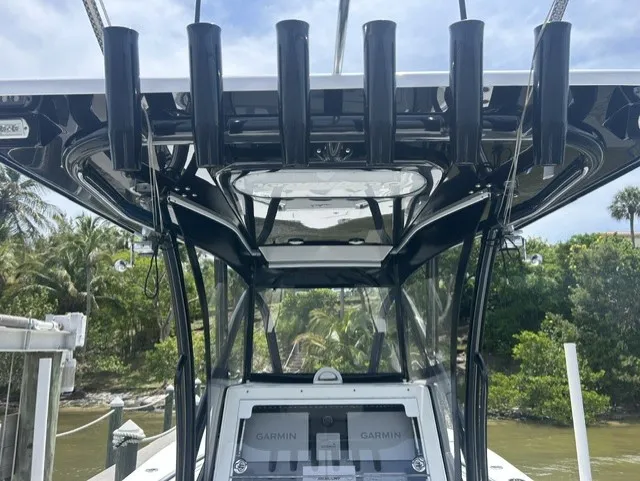 Slide: The Image of Sea Hunter 28 FLORIDIAN 2019 - 7