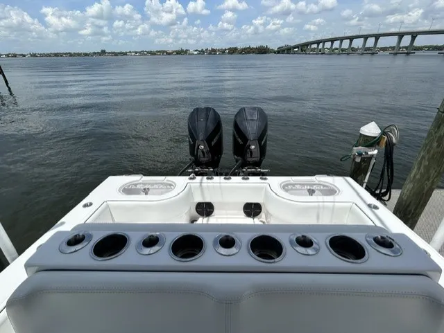 Slide: The Image of Sea Hunter 28 FLORIDIAN 2019 - 10