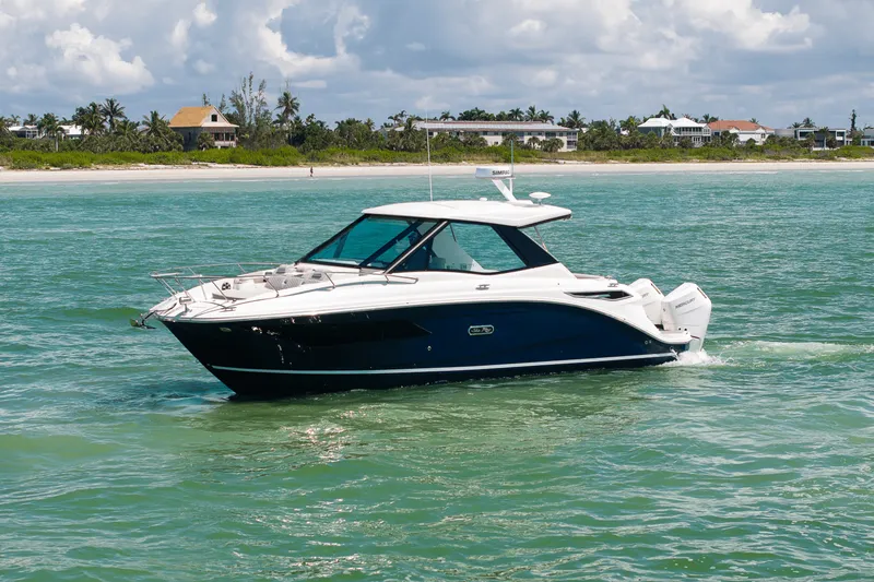 Slide: The Image of Sea Ray Sundancer 320 Outboard 2026 - 45