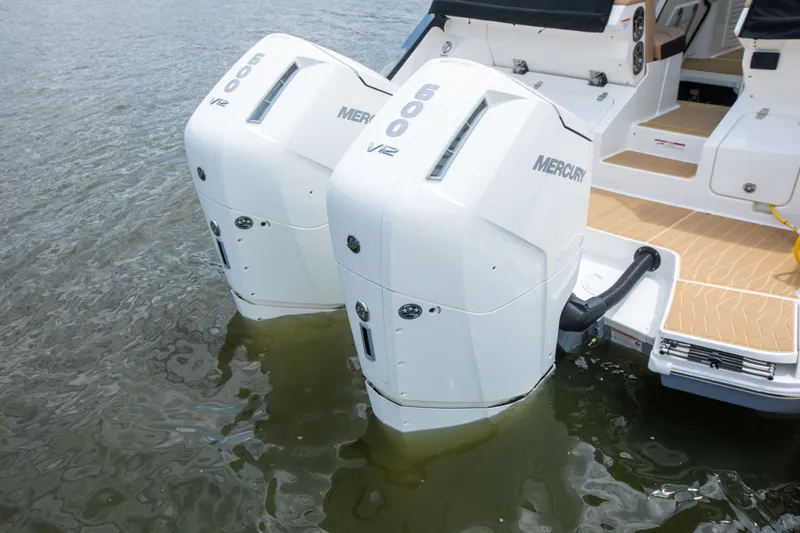 Slide: The Image of Sea Ray Sundancer 370 Outboard 2026 - 14