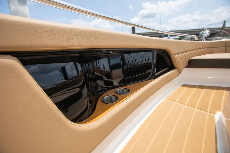 Slide: The Image of Sea Ray Sundancer 370 Outboard 2026 - 73