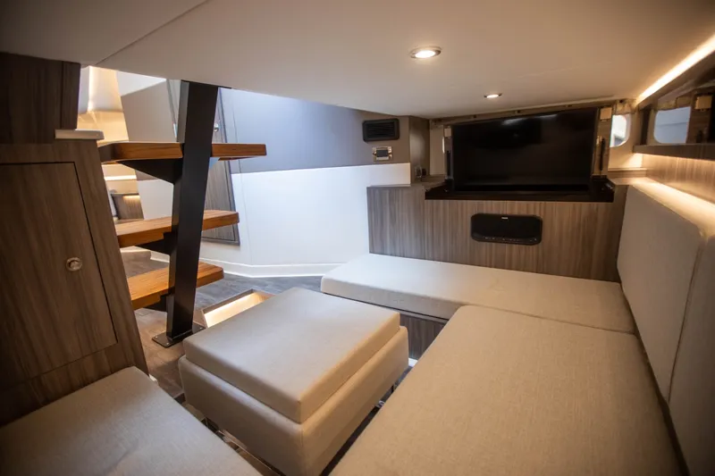 Slide: The Image of Sea Ray Sundancer 370 Outboard 2026 - 56