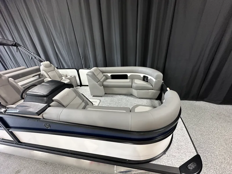 Slide: The Image of Premier 230SUNSATION 2027 - 4