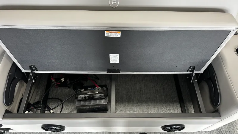 Slide: The Image of Premier 230SUNSATION 2027 - 19