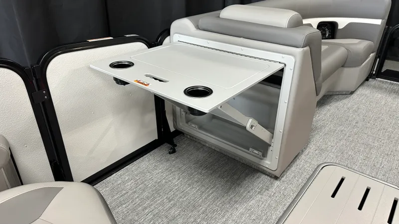 Slide: The Image of Premier 230SUNSATION 2027 - 41
