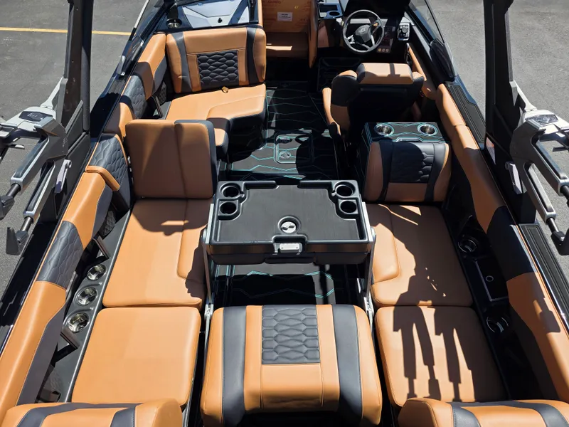 Slide: The Image of Malibu 24 MXZ 2026 - 13