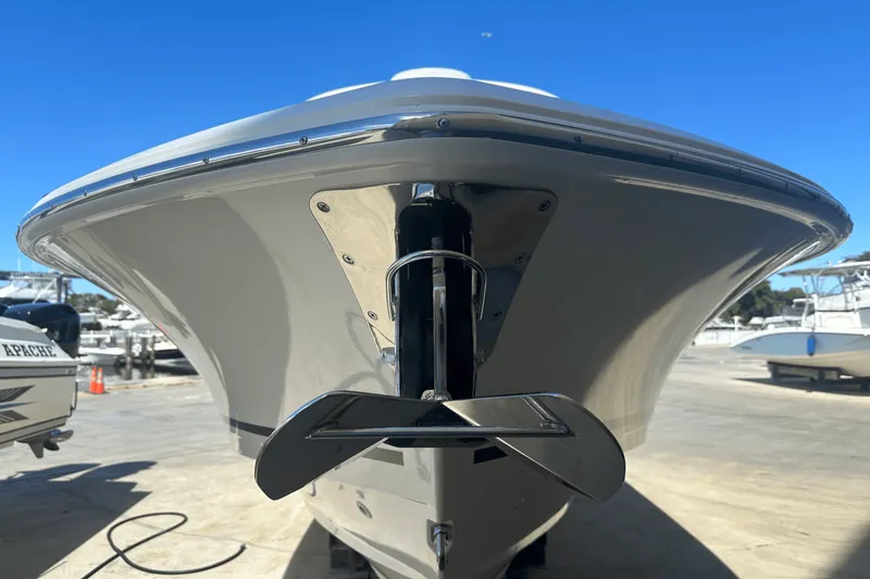 Slide: The Image of Boston Whaler 280 OUTRAGE 2024 - 41