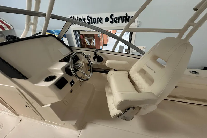 Slide: The Image of Grady-White Freedom 235 2026 - 12