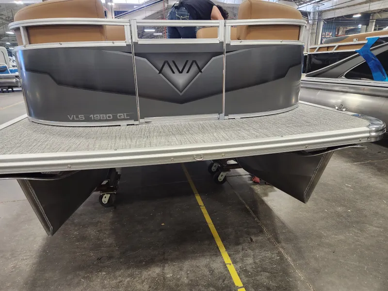 Slide: The Image of Avalon VLS Quad Lounge - 19 FT 2026 - 4