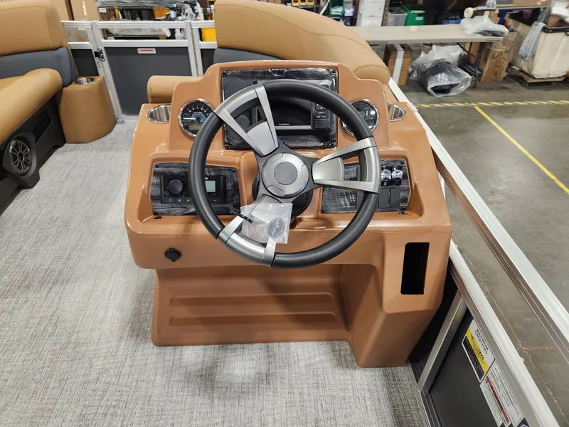 Slide: The Image of Avalon VLS Quad Lounge - 19 FT 2026 - 3