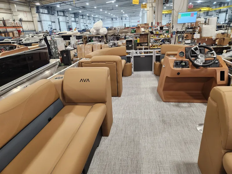 The Image of Avalon VLS Quad Lounge - 19 FT 2026 - 0