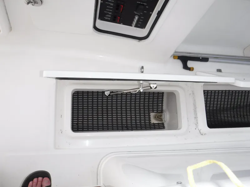 Slide: The Image of Boston Whaler 370 Outrage 2014 - 52