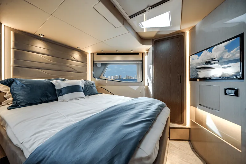 Slide: The Image of Cruisers Yachts 57 FLY 2026 - 27