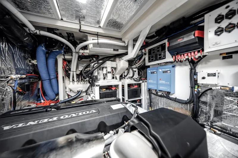 Slide: The Image of Cruisers Yachts 57 FLY 2026 - 87