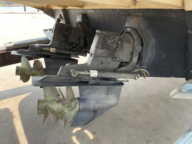 Slide: The Image of Sea Ray 300 Sundancer 2002 - 7