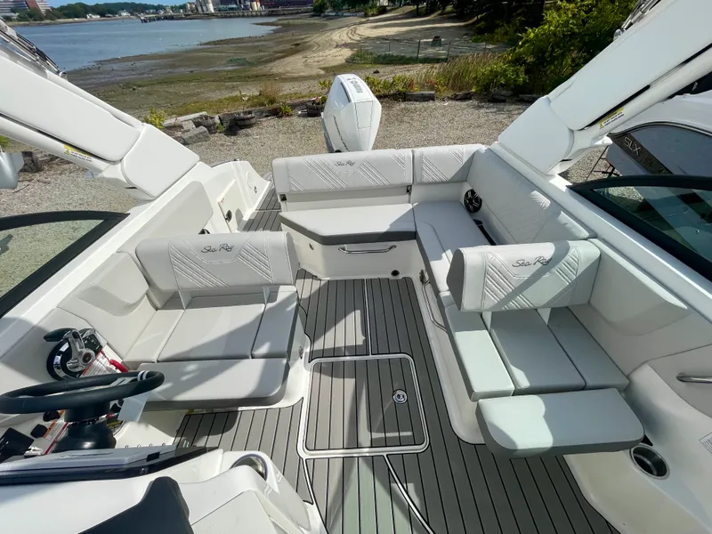 Slide: The Image of Sea Ray SDX 230 Outboard 2026 - 13
