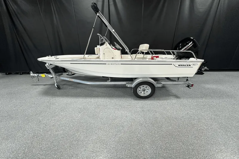 The Image of Boston Whaler 150 Montauk 2026 - 0