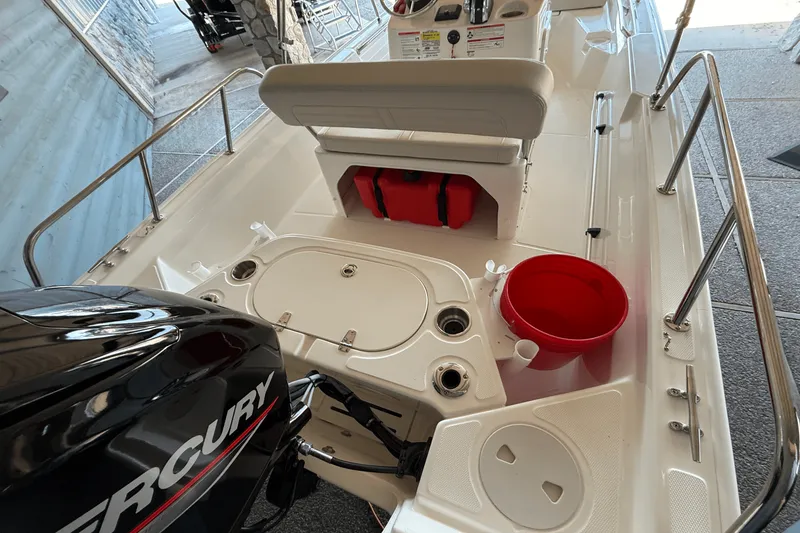 Slide: The Image of Boston Whaler 150 Montauk 2026 - 11