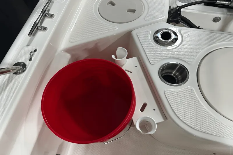 Slide: The Image of Boston Whaler 150 Montauk 2026 - 29