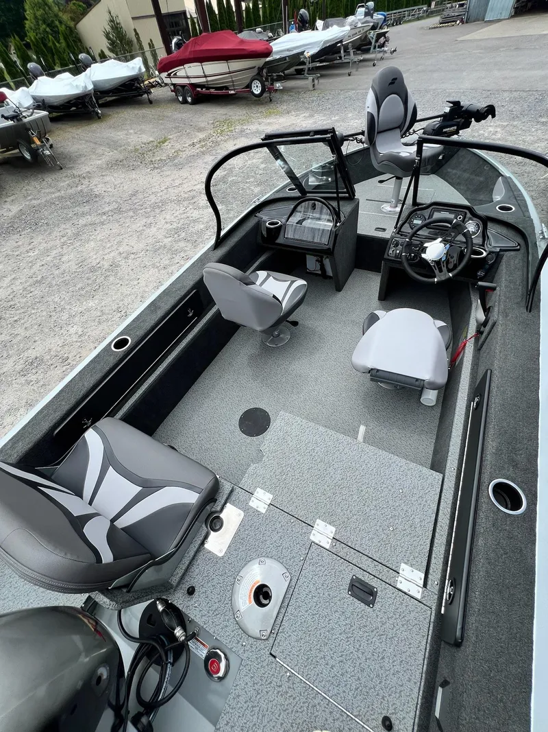 Slide: The Image of Starweld 16 Fusion DC - IN STOCK 2023 - 20