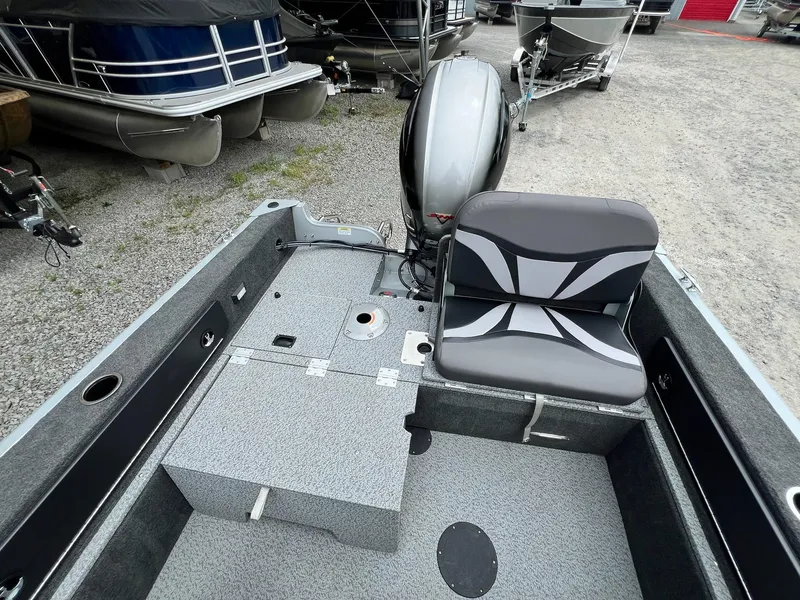 Slide: The Image of Starweld 16 Fusion DC - IN STOCK 2023 - 24