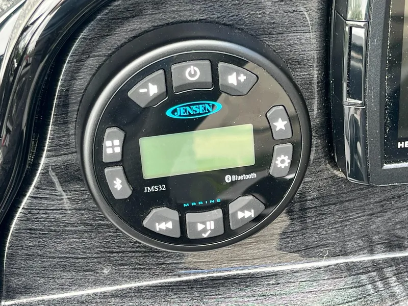 Slide: The Image of Starweld 16 Fusion DC - IN STOCK 2023 - 8