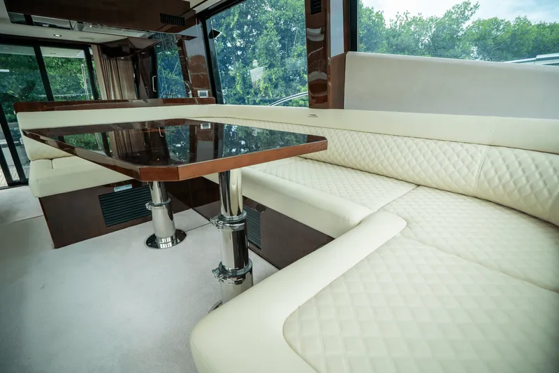 Slide: The Image of Galeon 500 FLY 2021 - 14