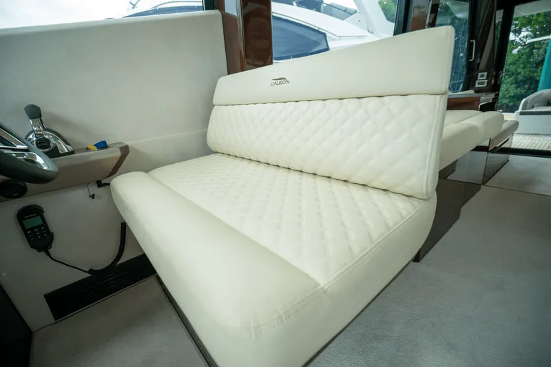 Slide: The Image of Galeon 500 FLY 2021 - 18