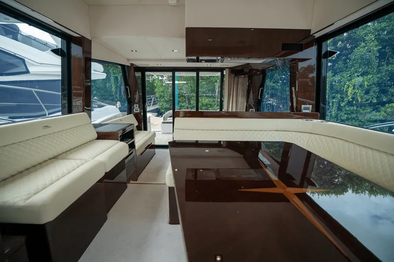 Slide: The Image of Galeon 500 FLY 2021 - 23