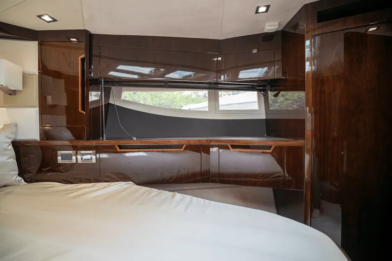 Slide: The Image of Galeon 500 FLY 2021 - 39