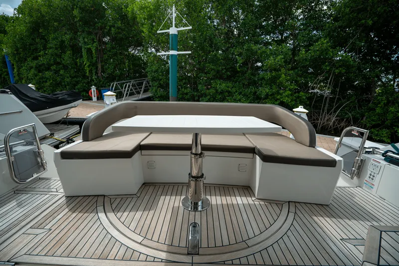 Slide: The Image of Galeon 500 FLY 2021 - 4