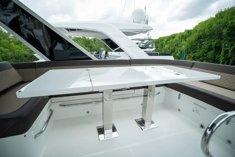 Slide: The Image of Galeon 500 FLY 2021 - 51