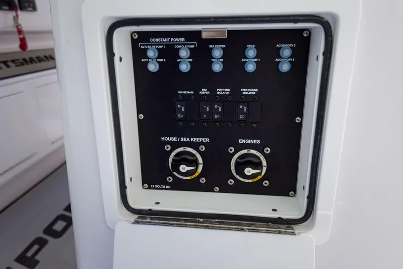 Slide: The Image of Control panel of 2024 Sportsman 322 OPEN CC INCOMING boat. - 29