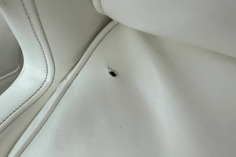 Slide: The Image of Sea Ray 540 SUNDANCER 1998 - 28