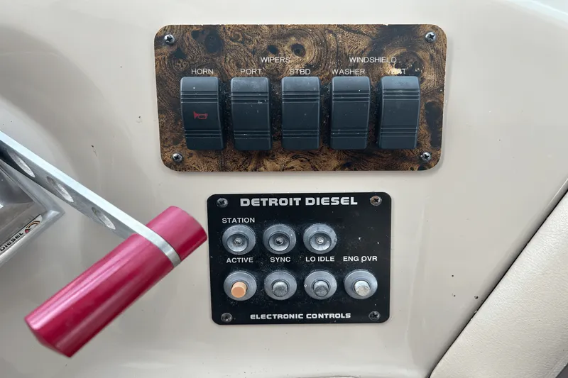 Slide: The Image of Sea Ray 540 SUNDANCER 1998 - 32