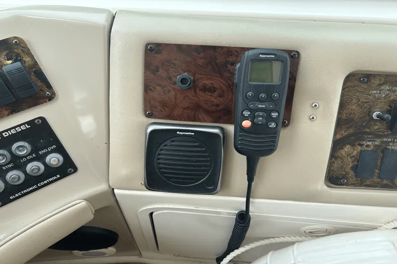 Slide: The Image of Sea Ray 540 SUNDANCER 1998 - 34