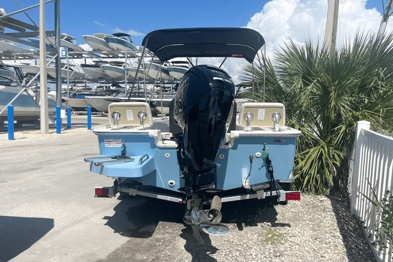 Slide: The Image of Boston Whaler 170 Montauk 2026 - 2