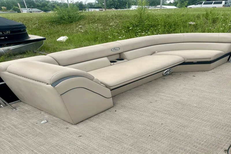 Slide: The Image of South Bay 524 CR 2015 - 7