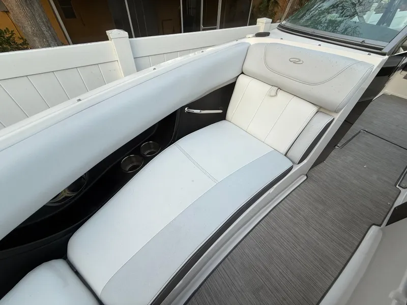 Slide: The Image of Regal 2500 Bowrider 2013 - 52