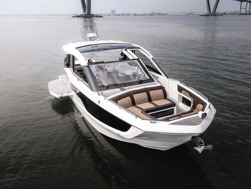 Slide: The Image of Galeon 375 GTO 2024 - 4