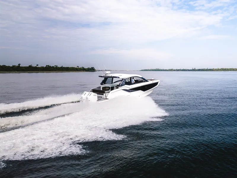 Slide: The Image of Galeon 375 GTO 2024 - 8
